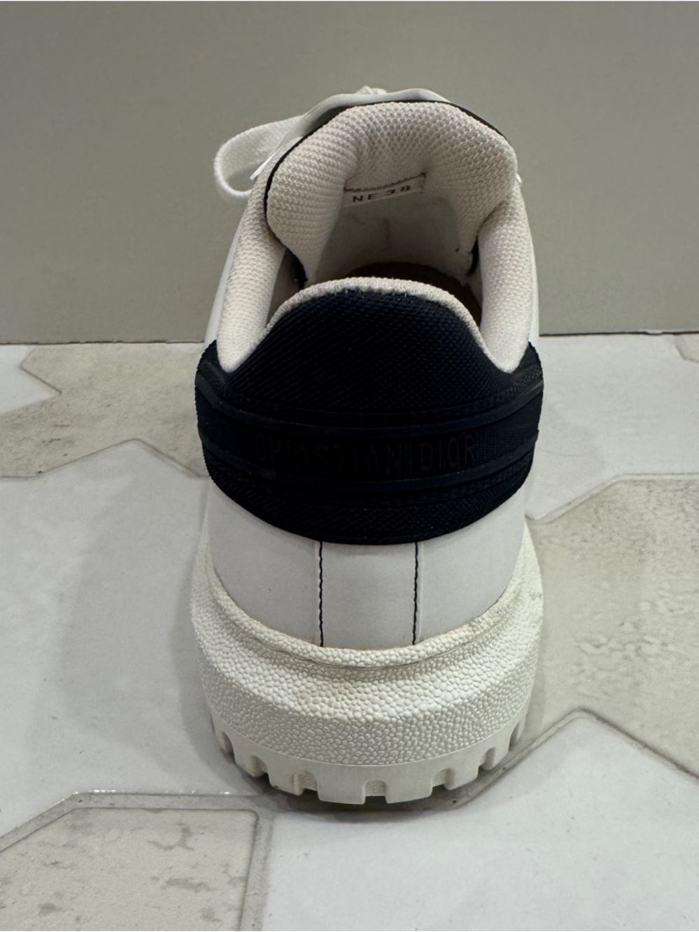 Christian DIOR-ID Calf Skin Leather Sneakers - Size 38 - Picture 2 of 8